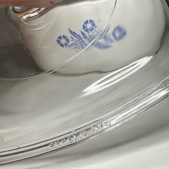 Vintage Corning Ware Blue Cornflower 1 1/2 qt Baking Dish with Pyrex Lid - Picture 11 of 15